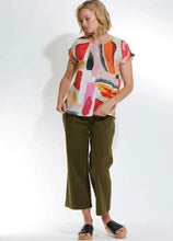 Load image into Gallery viewer, MARCO POLO Short Sleeve Abstract Cove Top
