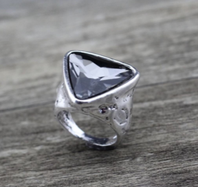 HARMONIE COLLECTIONS Silver Smokey Grey Crystal Triangle Ring