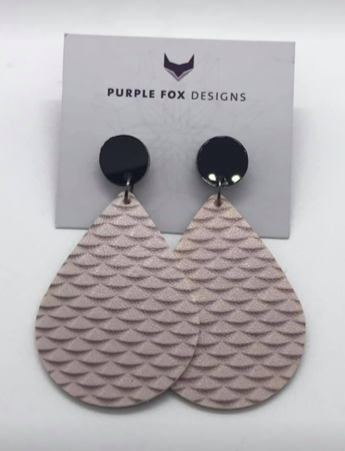 PURPLE FOX DESIGNS Earrings - Beige