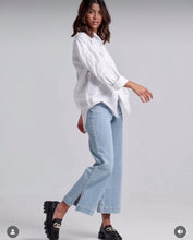 Load image into Gallery viewer, STYLE LAUNDRY Cropped High-waisted Wide Leg Jeans
